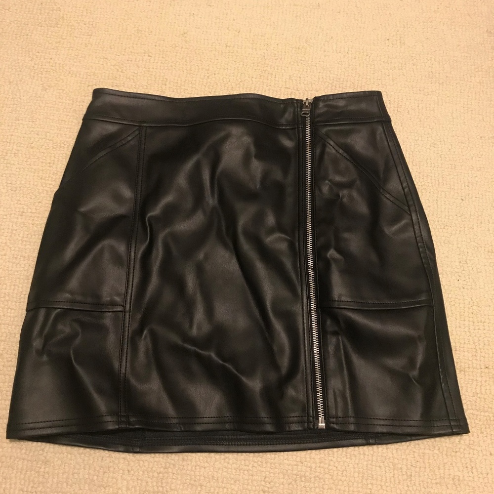 Express Faux Leather Skirt with Accent Zipper
